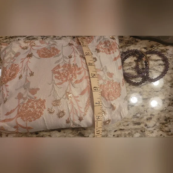 Cosmetic/Clutch material bag - Picture 4 of 4